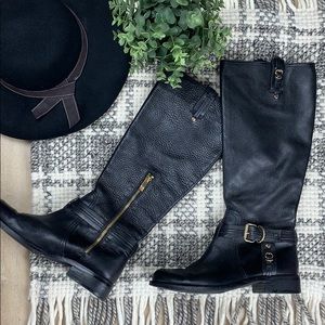 Vince Camuto leather black boots